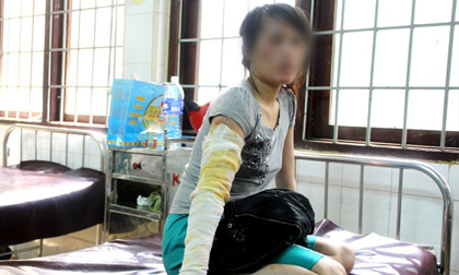 Bị chồng tạt nước sôi vì tự ý đi… làm đẹp