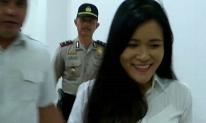 Nụ cười lạnh người của nghi phạm vụ khuyên bạn thân chia tay người yêu, cô gái bị đầu độc chết
