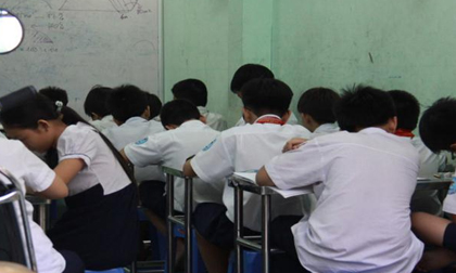Cho hay cấm dạy thêm, học sinh vẫn là chiếc đèn cù