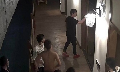 'Yêu' quá ồn ào, thanh niên bị đánh hội đồng