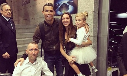 Nghĩa cử của Ronaldo với đồng nghiệp mắc bệnh hiểm nghèo