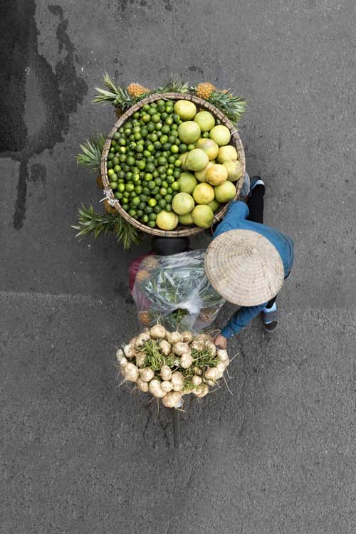 ganh hang rong ha noi dep me hon qua ong kinh nhiep anh gia nuoc ngoai - 9
