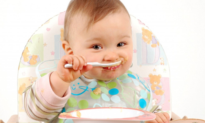 Những thực phẩm gây ung thư bố mẹ Việt vẫn hồn nhiên cho con ăn vì tưởng… tốt