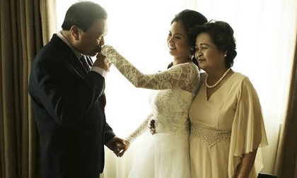 'Gái bỏ chồng thì sao chứ! Nếu chồng con là gã đàn ông tồi, hãy về ngay với mẹ...'