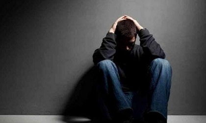 Con trai đi làm về phát hiện cha mẹ tử vong trong nhà