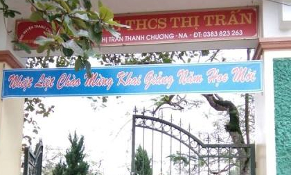 Bị mời họp phụ huynh, nam sinh lớp 8 chém thầy giáo