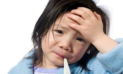 Kinh nghiệm chăm con sốt virus tiết giao mùa