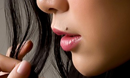 Nốt ruồi ở vị trí này chắc chắn là người tài hoa – có phúc phận trời ban