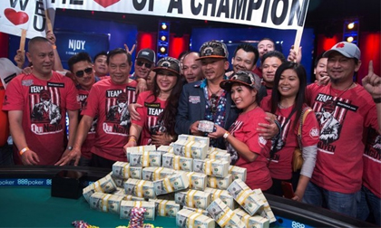 Tay chơi Poker người Việt giành giải thưởng trị giá 8 triệu USD