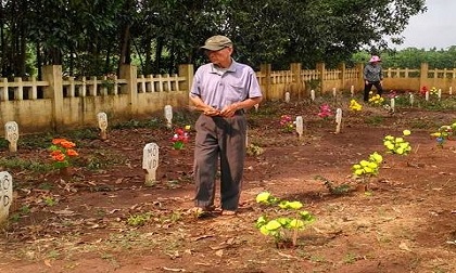 Những ngôi mộ mồ côi sau tai nạn bí ẩn nhất ngành Đường sắt