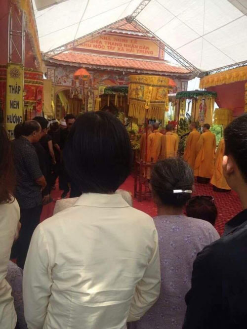 nam dinh: dam tang voi hon 30 xe sang ruoc le gay xon xao - 1