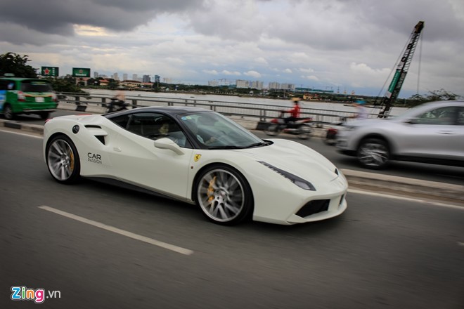 Ferrari 488 GTB cua Cuong Do La len doi mam Vossen hinh anh 7