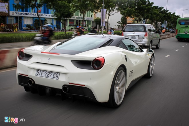 Ferrari 488 GTB cua Cuong Do La len doi mam Vossen hinh anh 8