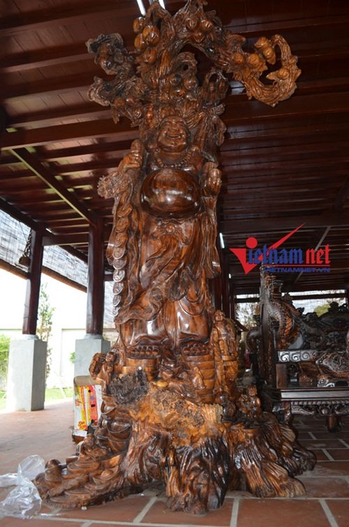 Hoài Linh,  Xuân Hinh, nhà thờ Tổ của Hoài Linh, nhà quê của Xuân Hinh