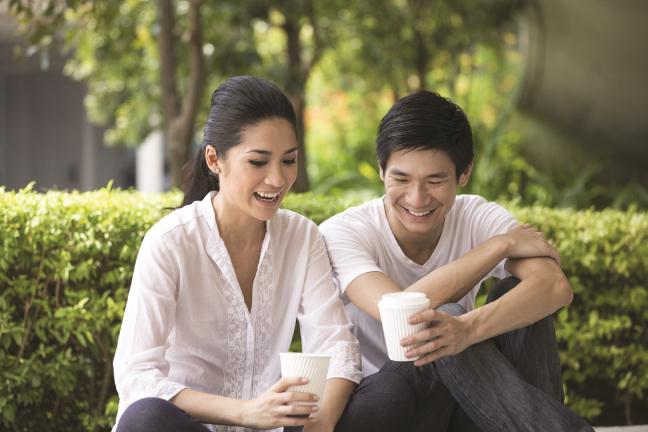 Vo khong tin tuong, luon so chong lam hong nen dan dan, chong cung ngai...