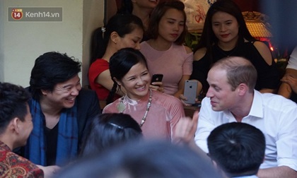 Hoàng tử Anh William ngồi vỉa hè uống cà phê phố cổ Hà Nội với Hồng Nhung, Thanh Bùi, Xuân Bắc