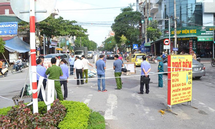 2 nhóm truy sát 1 thanh niên bị chém tử vong
