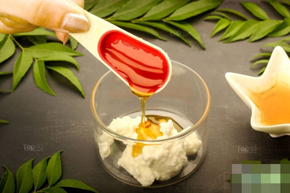 mặt nạ nghệ trị mụn 0