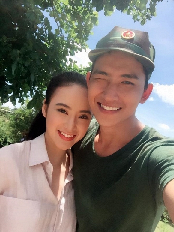 Fans hi vọng cặp sao này sẽ vượt qua tin đồn'phim giả tình thật' để thành đôi 2