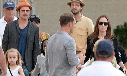 Gia đình Angelina Jolie - Brad Pitt lại 'rục rịch' đi chơi sau đám cưới