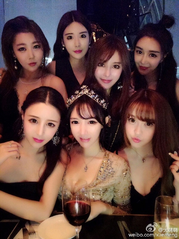 Bữa tiệc hội tụ toàn hot girl ở Đài Loan gây sốt mạng xã hội 7 Bữa tiệc hội tụ toàn hot girl ở Đài Loan gây sốt mạng xã hội 7