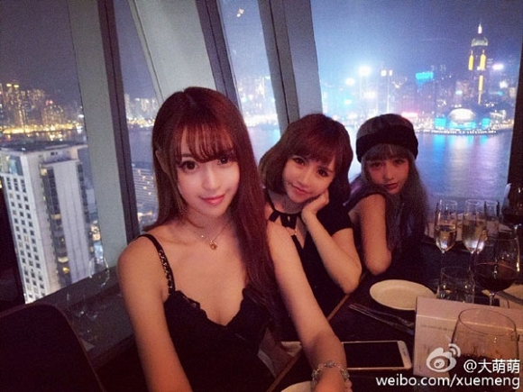 Bữa tiệc hội tụ toàn hot girl ở Đài Loan gây sốt mạng xã hội 3 Bữa tiệc hội tụ toàn hot girl ở Đài Loan gây sốt mạng xã hội 3
