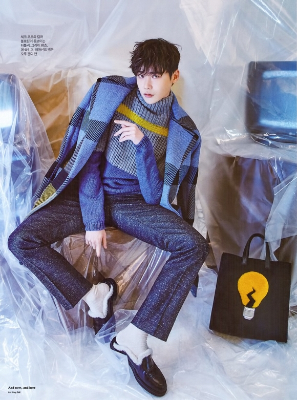 Lee Jong Suk khoe style thu sành điệu 5 Lee Jong Suk khoe style thu sành điệu 5