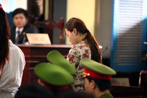 Mỹ nhân Việt trước vành móng ngựa 2
