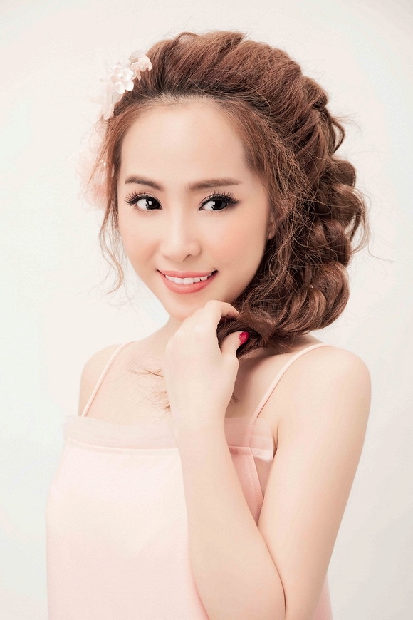Quỳnh Nga đẹp ngỡ ngàng 0 Quỳnh Nga đẹp ngỡ ngàng 0