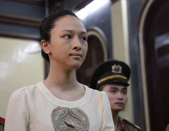 Hoa hậu Trương Hồ Phương Nga là ai? 0