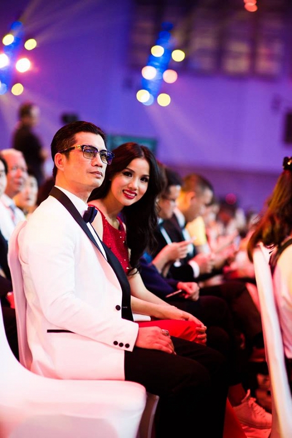 Vợ chồng Dustin Nguyễn dự LHP Kim Kê 6
