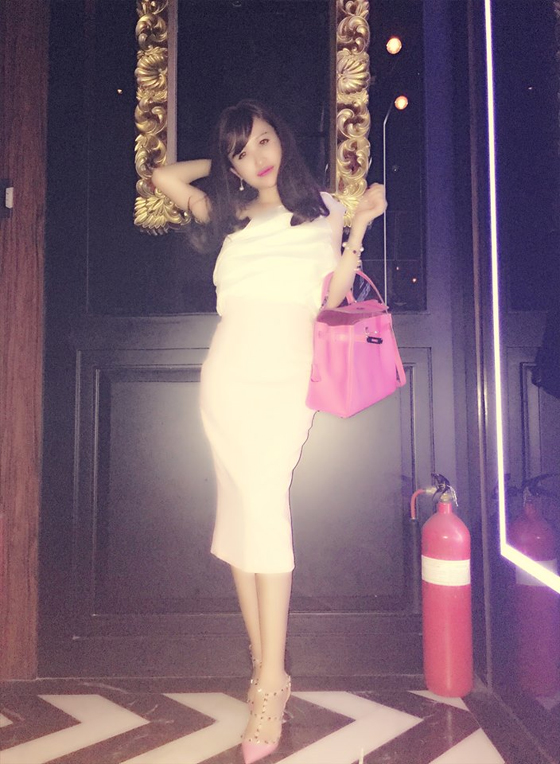 hàng hiệu của vợ Minh Nhựa 4