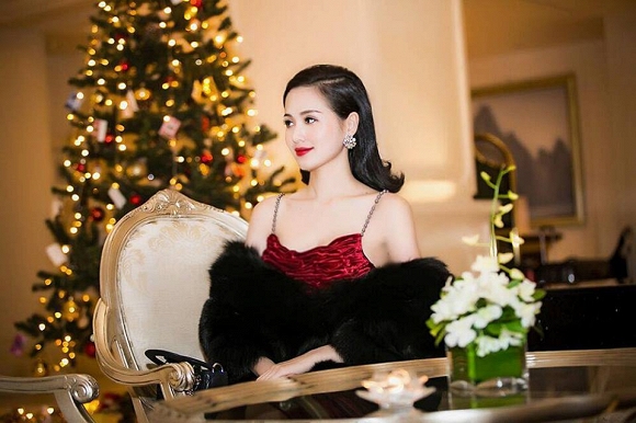 Tâm Tít xinh đẹp, kiêu sa trước thềm Giáng Sinh 4 Tâm Tít xinh đẹp, kiêu sa trước thềm Giáng Sinh 4