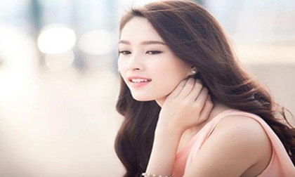 Bí quyết trang điểm giúp bạn trẻ hơn chục tuổi