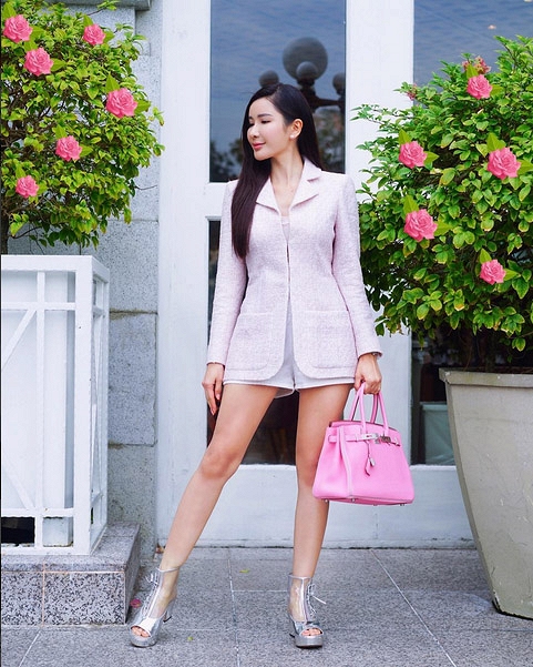 Cuộc sống xa hoa khó tin của 'Nữ hoàng Instagram' Singapore 2