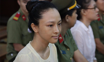 Vụ Hoa hậu Phương Nga: Có hay không chuyện 'chia tay- đòi quà'?