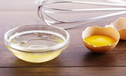Cách làm mặt nạ trắng da bằng trứng gà tươi