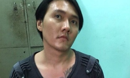Bị bắt, kẻ giết người vẫn chưa hết cơn “ngáo đá”
