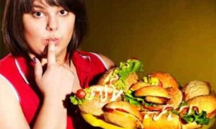 Nguy cơ mắc những bệnh ung thư này nếu bạn không kiểm soát cân nặng