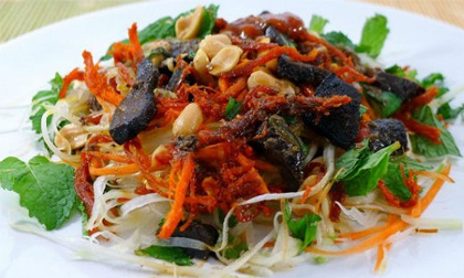 Cách làm nộm bò khô đúng điệu cho ngày cuối tuần thêm thú vị