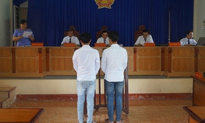 Mâu thuẫn từ chuyện kẹt xe