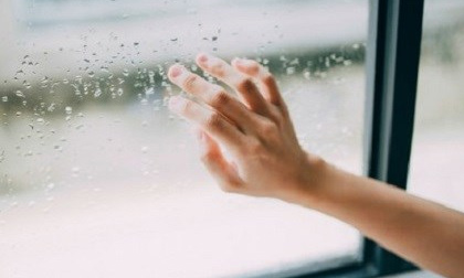 Đứng lên đi, người đến sau!