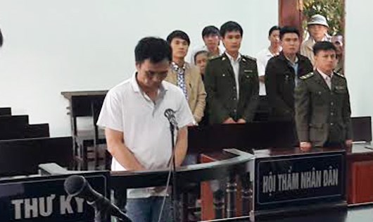 Hai năm tù cho 'lâm tặc' đánh kiểm lâm