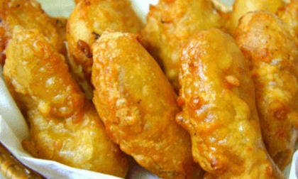 Chiều đông làm bánh chuối đãi cả nhà