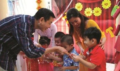 Tết, lại lo chuyện... mừng tuổi