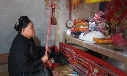 Chuyện lạ: Cúng cho người sống, không cúng giỗ ông bà tổ tiên