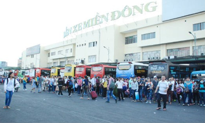 Tàu xe Tết Đinh Dậu 2017: Phụ thu cao vẫn 'cháy' vé