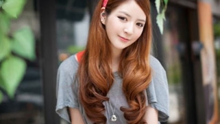 Cách làm tóc xoăn đẹp đón Tết
