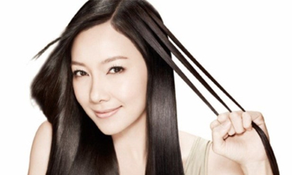Những lý do bạn nên hoãn việc chải đầu vào buổi sáng