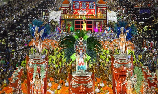 Tưng bừng lễ hội mùa xuân trên khắp các châu lục